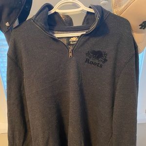 Roots 1/4 Zip, Size Large, Great condition